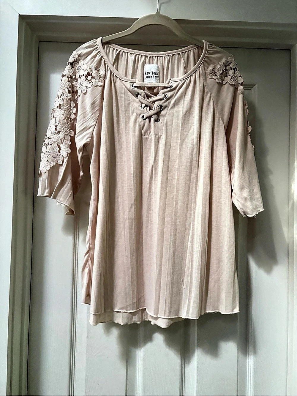 New York Laundry Lace Shoulder Tunic